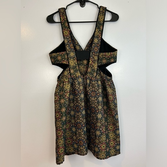 NWT Ecote Urban Outfitters Metallic Catherdal Party Mini Dress Size 6 - Picture 11 of 16